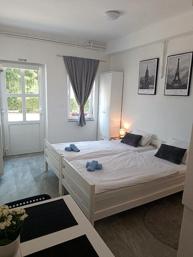 Studio Apartman Brletic Tounj المظهر الخارجي الصورة