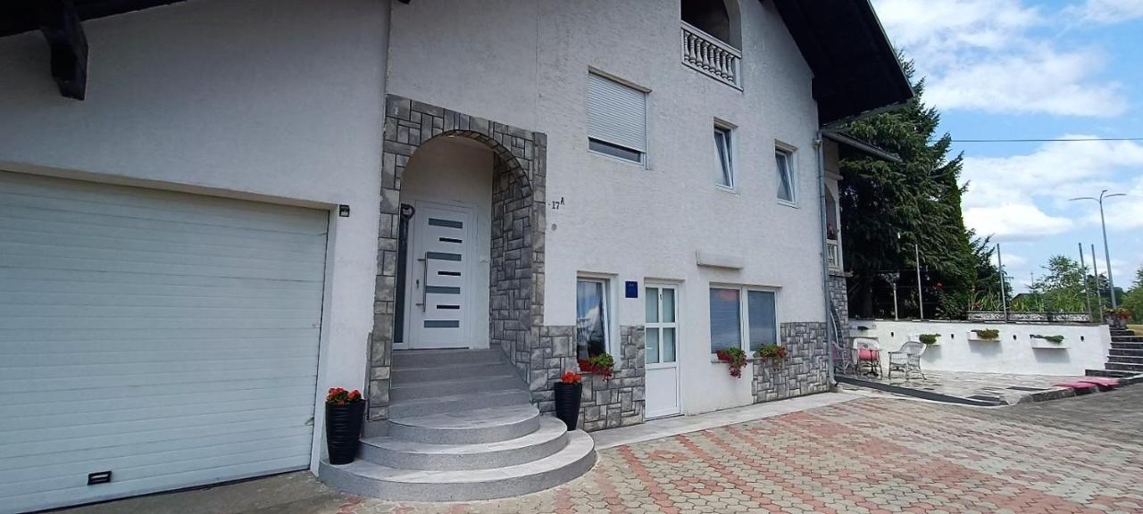 Studio Apartman Brletic Tounj المظهر الخارجي الصورة